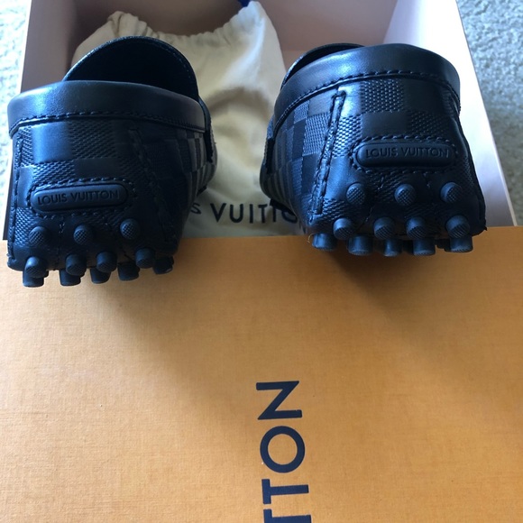 Authentic New-like Louis Vuitton shoes - Picture 3 of 4